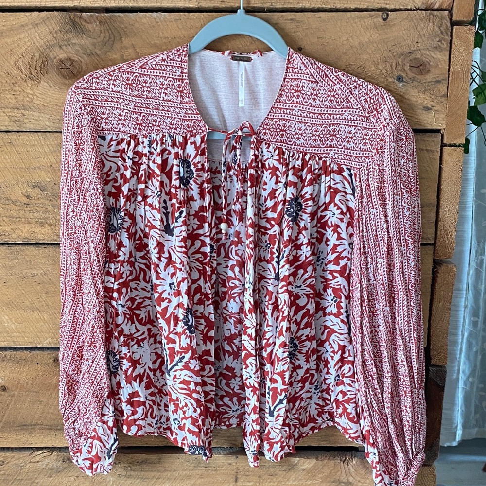 Free People Red and White Floral Tie-Front Peasant Blouse